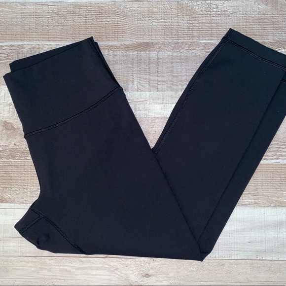 Lululemon Wunder Under Crop High-Rise *Full-On Luxtreme 23" size 8 - Picture 4 of 7